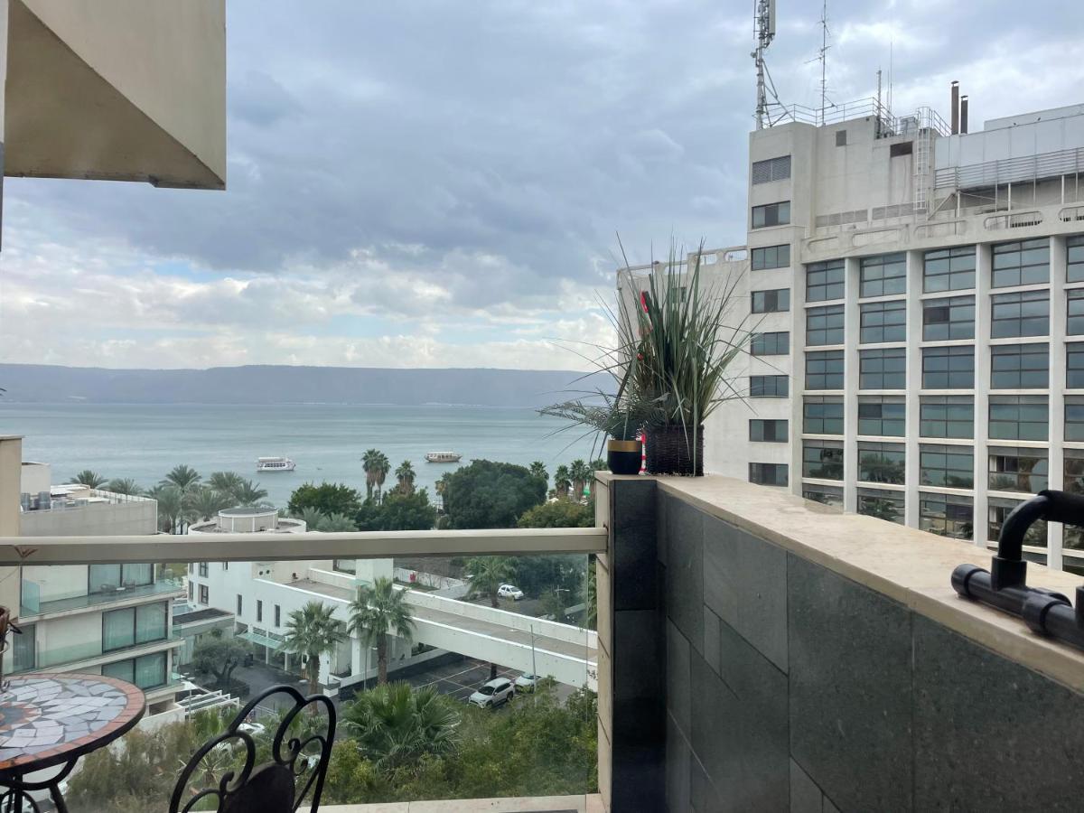תכלת על הכינרת Light Blue On The Kinneret Lake Тиберия Екстериор снимка